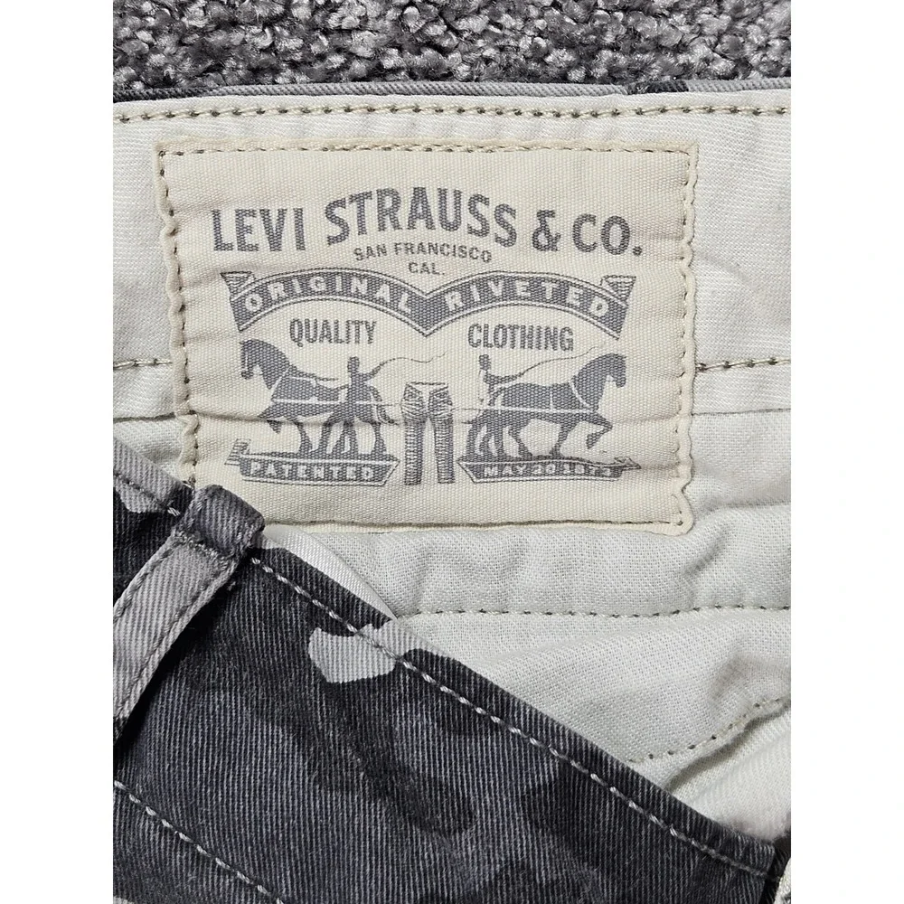 Levi's Ace Cargo Pants Men's Fits 32x29 Tag 32x32 Gray Camo White Tab Utility